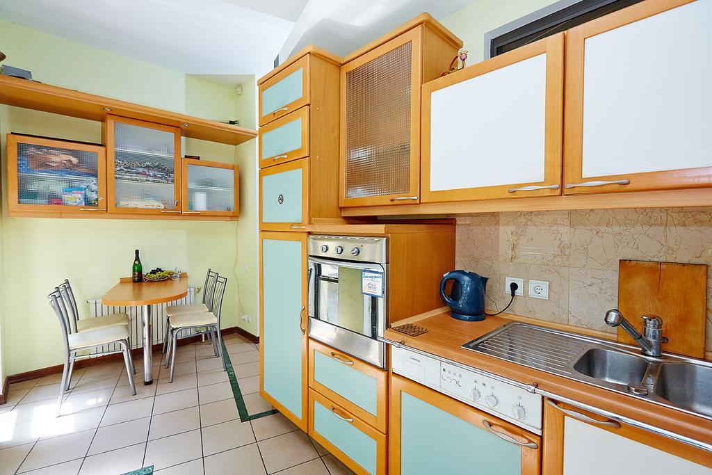 Apartment Deribasovskaya With Jacuzzi 敖德萨 外观 照片